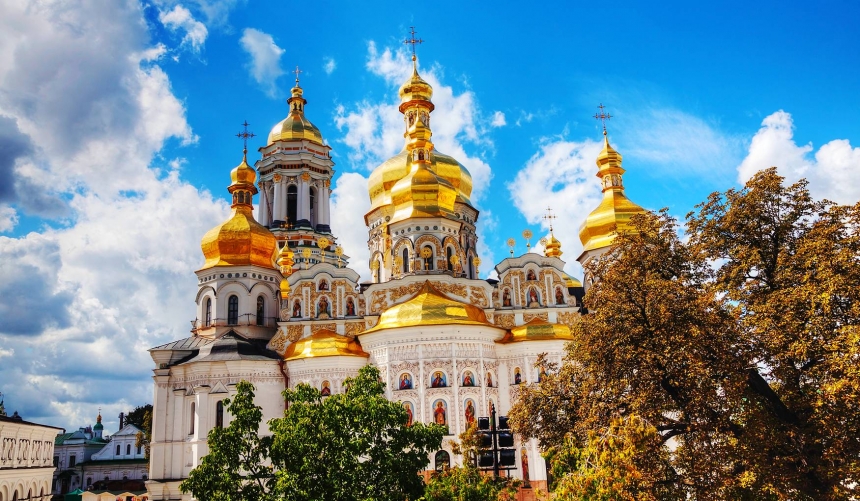 Суд Києва відмовився залишати монастир УПЦ МП у Лаврі