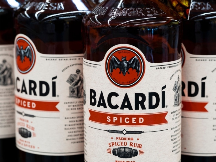 Производителя алкоголя Bacardi внесли в список международных спонсоров войны