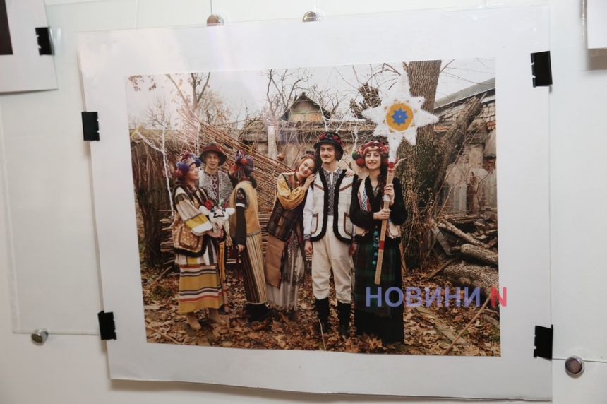 «Як у нас на Україні»: у Миколаєві відкрилася виставка студентських робіт (фоторепортаж)