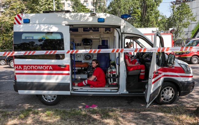 Россияне ударили по жилому дому в Херсонской области: ранены три женщины