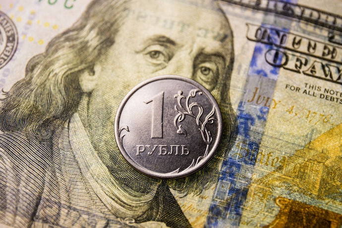 Курс долара в РФ перевищив позначку 100 рублів