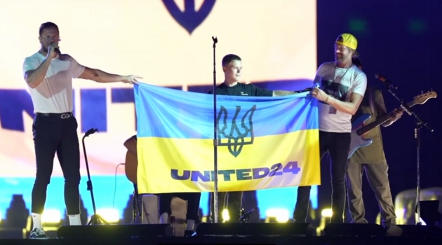 Imagine Dragons запросили на сцену у Варшаві 14-річного Сашка з Миколаївської області