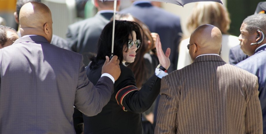 Дело против Майкла Джексона о растлении малолетних могут возобновить