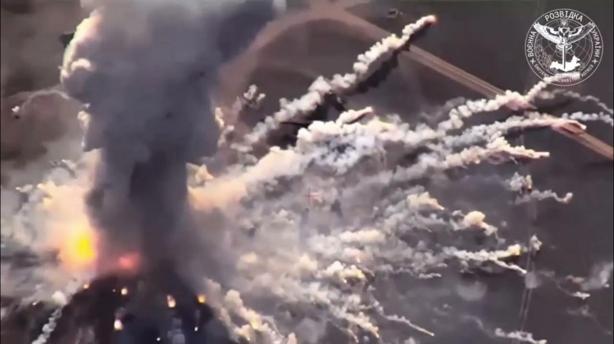 В окупованому Криму знищено російський комплекс С-400 «Тріумф» (відео)