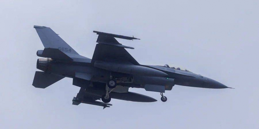 США візьмуться за тренування ЗСУ на F-16, навчання будуть в Аризоні, - NYT