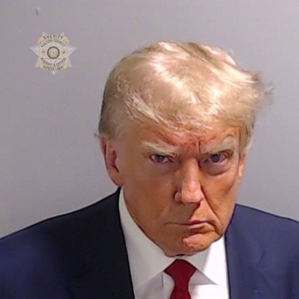 Трамп був у в'язниці 20 хвилин і вийшов під заставу