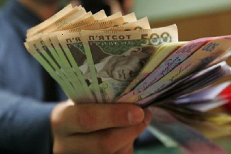 У Миколаївській області працівникам бюджетних організацій підвищили зарплату