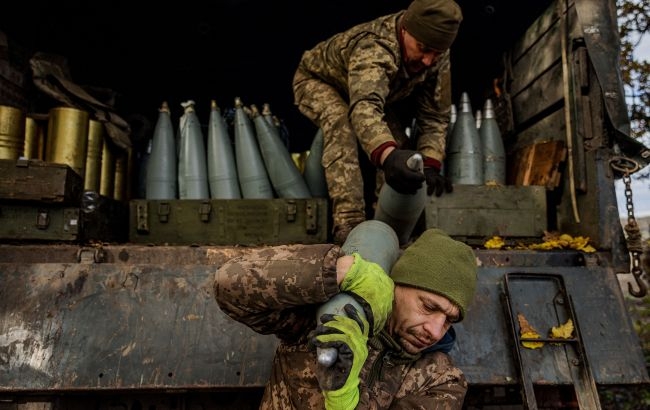 США незабаром передадуть Україні нову партію касетних боєприпасів, - NYT