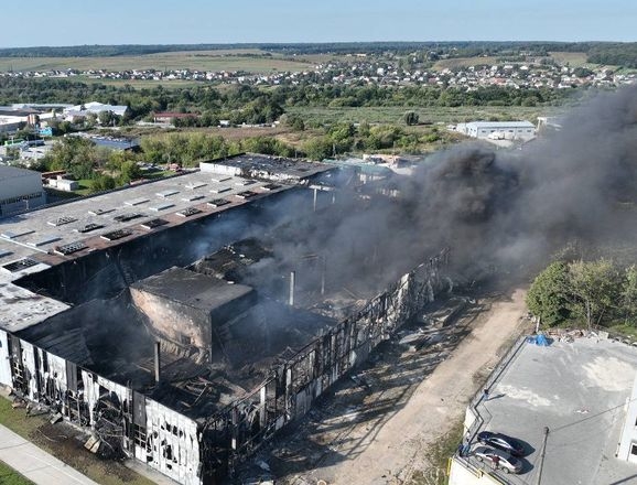 Масштабну пожежу у Тернополі ліквідовано: подробиці