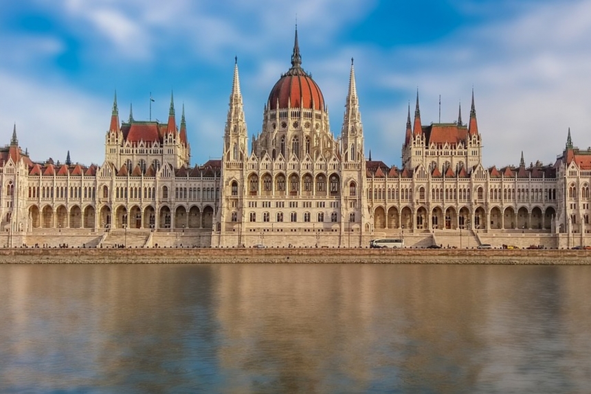 В Венгрии заявили, что темпы инфляции в стране высокие из-за Украины