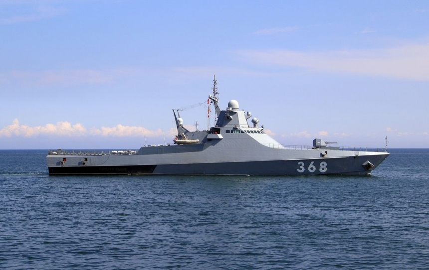 В ВСУ сообщают об ударах по двум российским кораблям в Черном море (видео)