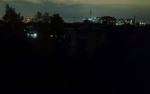 В Санкт-Петербурге - взрывы, пропал свет