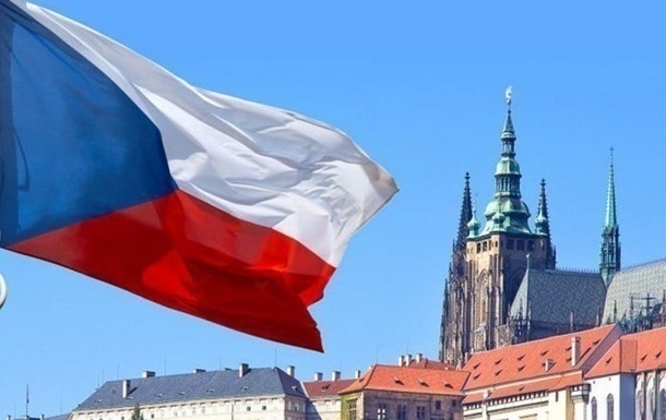 У Чехії викрили агента РФ, який розповсюджував фейки про війну в Україні