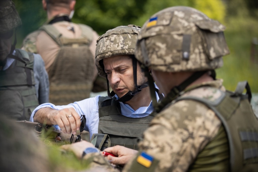 Зеленский анонсировал важные новости для украинских воинов