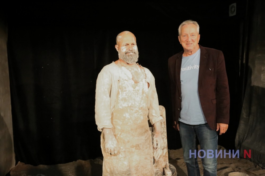 Предательство не прощается ни Богом, ни людьми: моноспекталь «Иуда» на николаевской сцене (фоторепортаж)