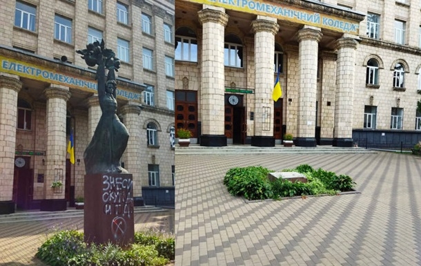 У Києві знесли пам'ятник Островському