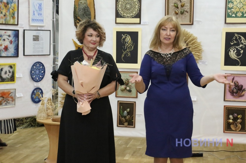 Искусство утверждает Человека: в Николаевском музее открылись две выставки мастеров народного творчества (фоторепортаж)