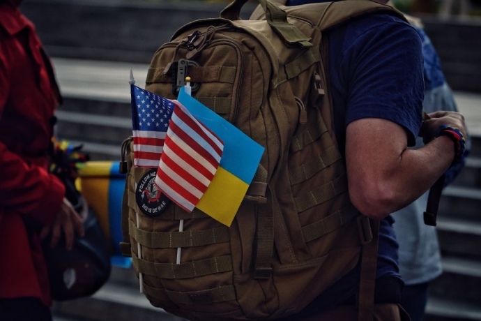 Украина получила 1,15 миллиарда долларов гранта от США на соцвыплаты и зарплаты
