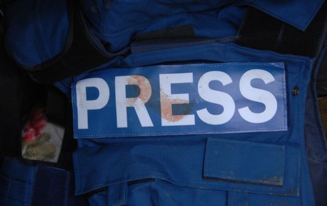 В Ливане журналисты попали под израильский обстрел: погиб оператор Reuters, 6 раненых (видео)