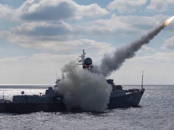 Оккупанты увеличили количество ракетоносителей в Черном море