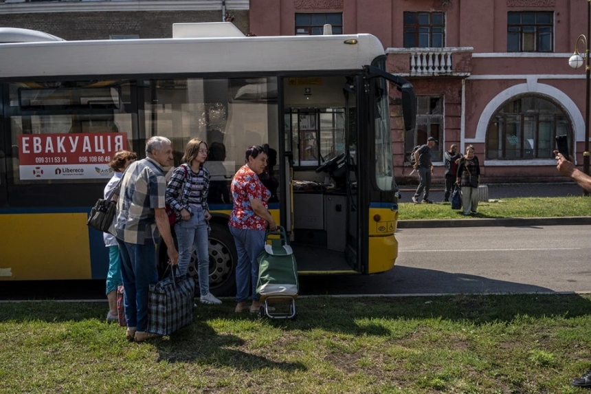 Україна, Молдова та Румунія разом евакуюватимуть громадян із сектору Газа
