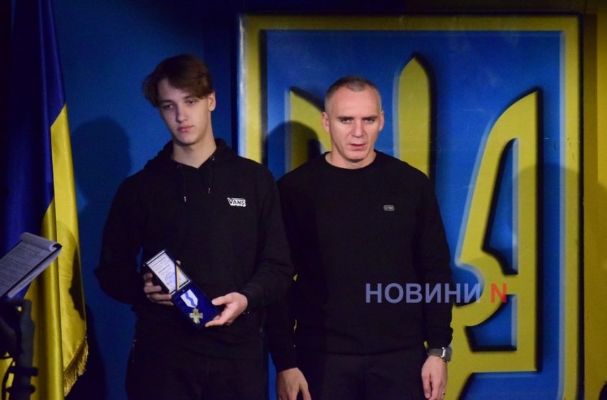 Захисників Миколаєва нагородили почесними нагородами: особисто вручав мер (фото)
