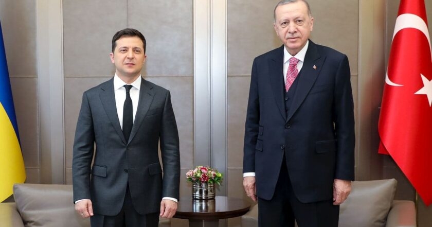 Зеленский провел телефонный разговор с Эрдоганом: о чем говорили