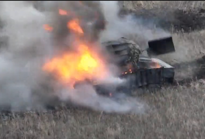 В одном бою николаевские десантники уничтожили 5 танков и 4 боевых машины врага (видео)