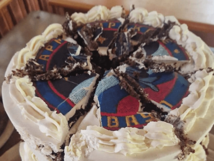 В России военных летчиков  пытались отравить тортом и виски с ядом