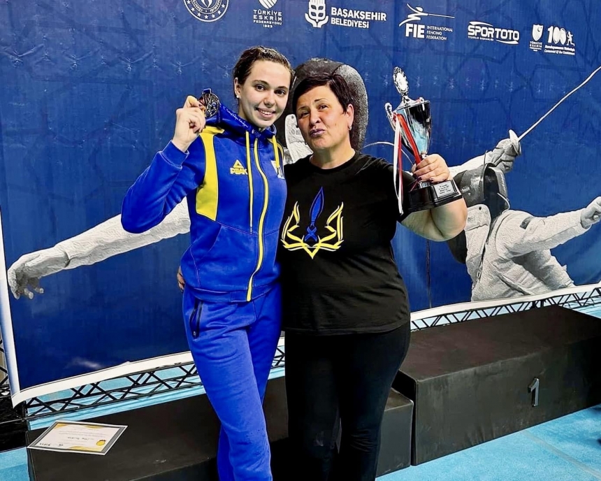 Воспитанница николаевской школы фехтования завоевала «золото» этапа Кубка Мира