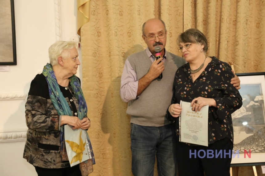  Душа художника в искусстве: в Николаеве открылась выставка памяти Валерия Купцова (фоторепортаж)