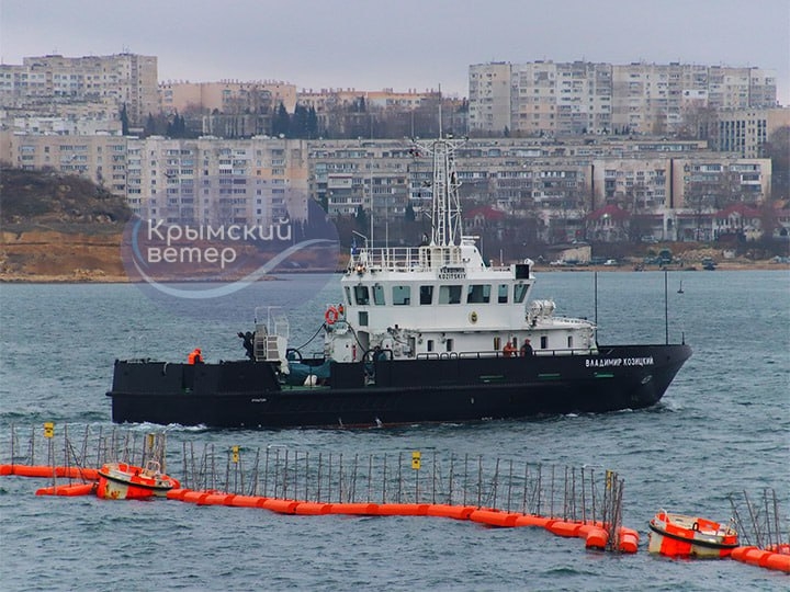 У Севастополі міг підірватися ще один російський корабель