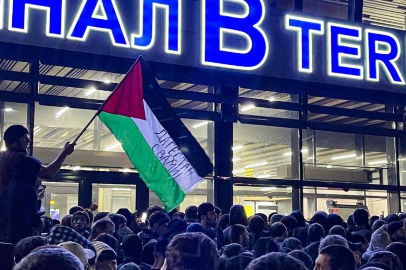 Антисемітські акції на Північному Кавказі: натовп увірвався в аеропорт у пошуках «біженців із Ізраїлю»