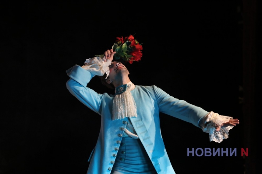 Ипохондрия длиной в 350 лет: в Николаевском театре прошел пресс-показ спектакля «Мнимый больной» (фоторепораж)