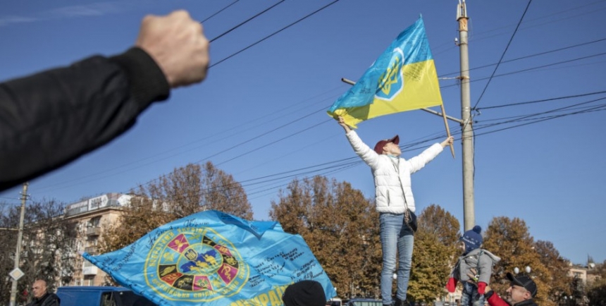 Поліцейський згадав, як підняв прапор України у звільненому Херсоні