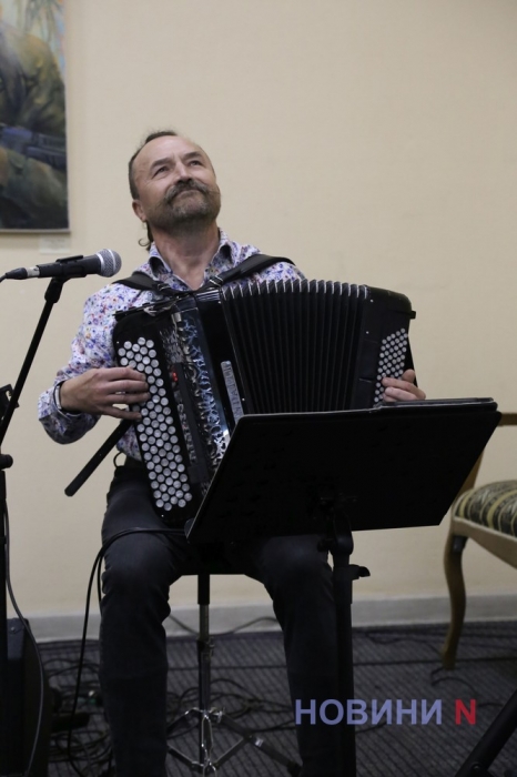 «Осінь in blue»: миколаївських поціновувачів музики порадував «Acoustiс band» (фоторепортаж)