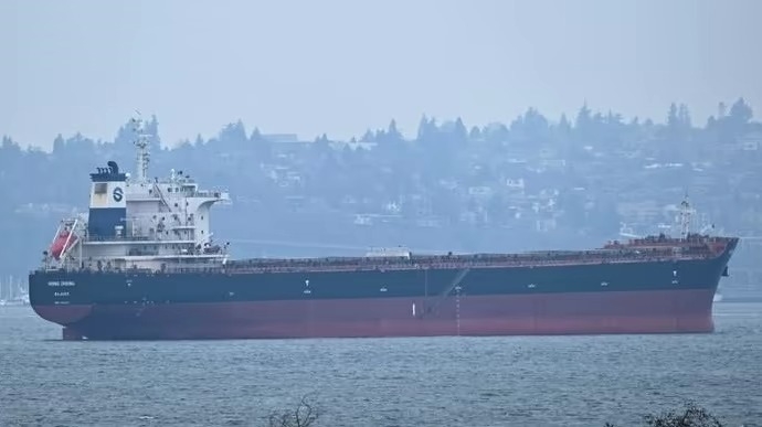 У Чорному морі підірвався балкер навантажений зерном - Reuters