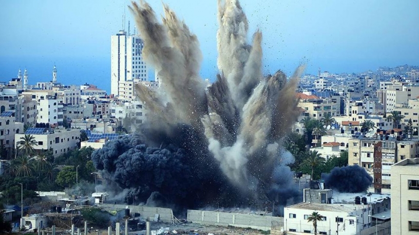 Израиль наращивает удары по северу сектора Газа, сухопутные войска продвигаются вглубь района