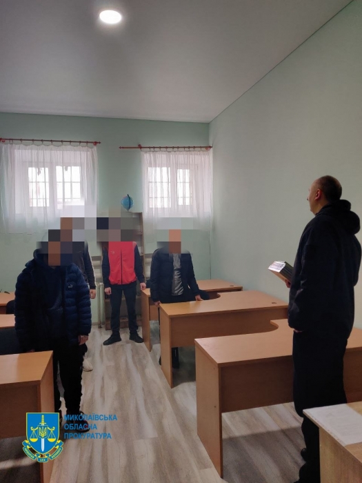 У Миколаївському слідчому ізоляторі школярам не надали підручників для навчання