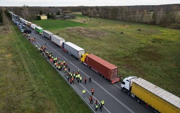 К протесту польских перевозчиков планируют присоединиться фермеры, - посол