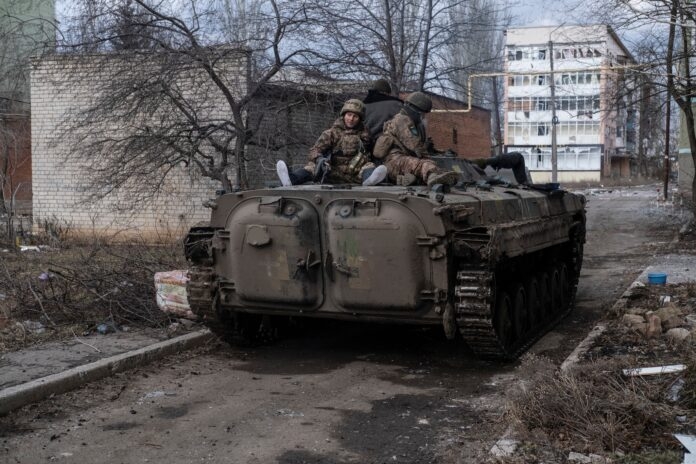 Россияне начали третью волну наступления на Авдеевку, - спикер Сил обороны