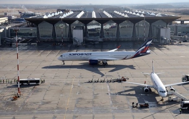 Атака БПЛА: у Москві два аеропорти призупинили роботу