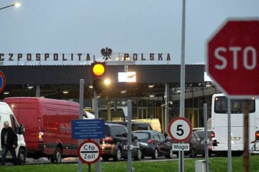 Еще один пункт пропуска на границе с Польшей закроют на день для грузовиков и автобусов