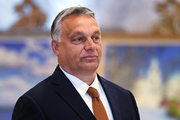 Орбан в Угорщині промиває студентам мізки за допомогою фанатів Путіна, - Bloomberg
