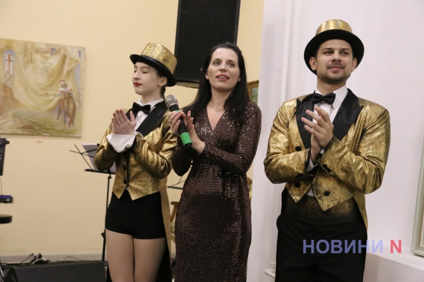 \"Золотые шедевры мирового кино\": в Николаеве выступил Art Colors Band и артисты филармонии (фоторепортаж)