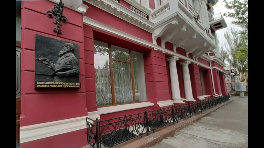 У Миколаєві через порив системи опалення затопило музей Верещагіна: світла немає, експонати сушать
