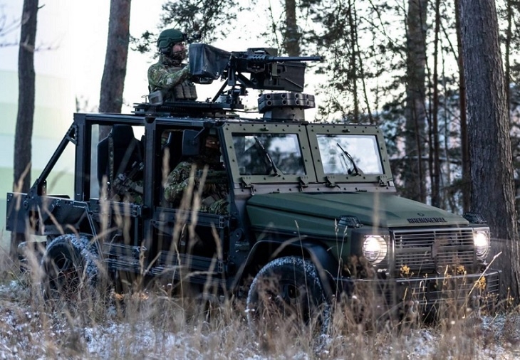 Україна стане першим у світі оператором авіадесантних броньовиків Caracal