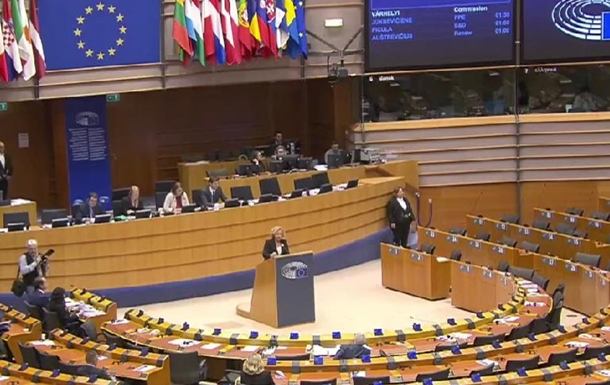 Євродепутат закликала позбавити Угорщину голосу (відео)
