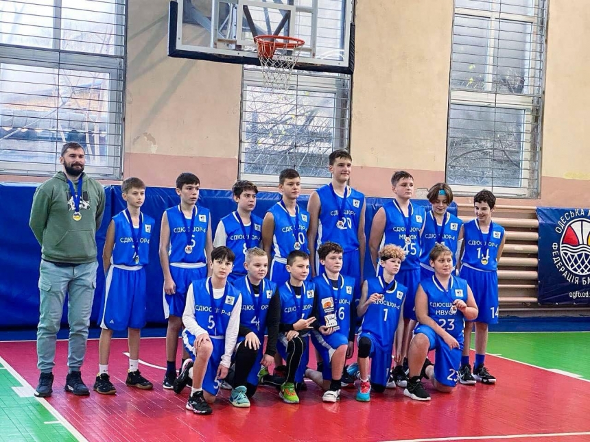 Юные николаевские баскетболисты завоевали «бронзу»