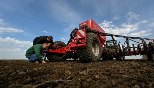 Аграрии получили рекордную урожайность за всю историю Украины